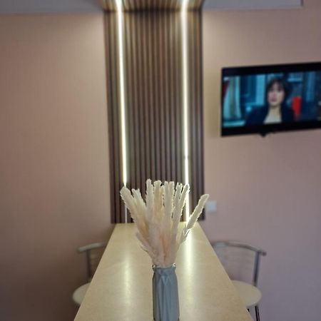 Studio Apartments In Center New 5 Floor Без Ліфту Ivano-Frankivsk Exterior foto