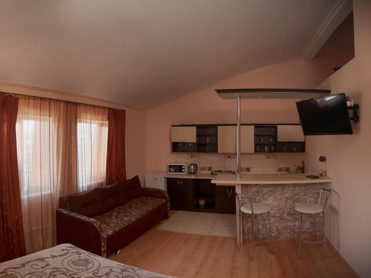 Studio Apartments In Center New 5 Floor Без Ліфту Ivano-Frankivsk Exterior foto