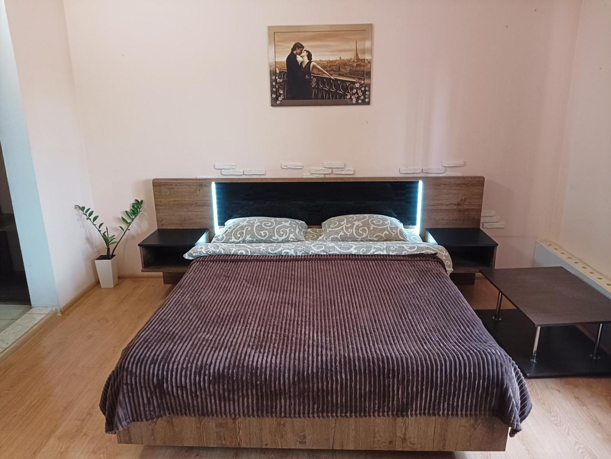 Studio Apartments In Center New 5 Floor Без Ліфту Ivano-Frankivsk Habitación foto